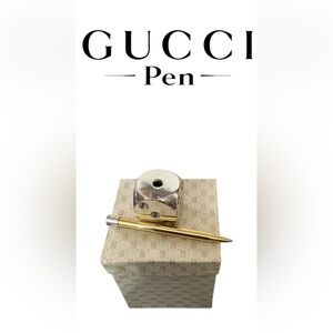 Vintage retro Gucci pen w dice stand without box